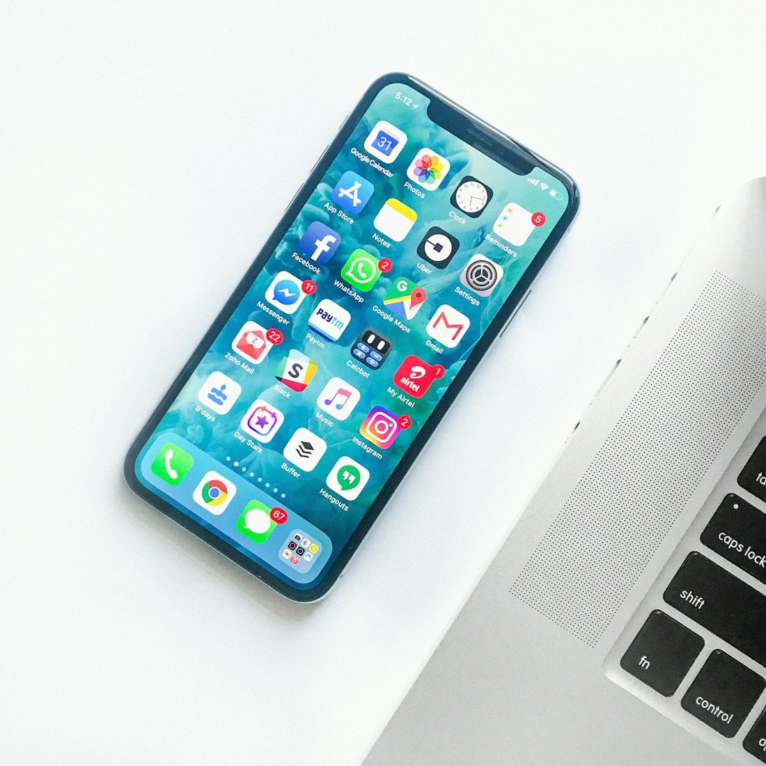 非凡娱乐官网 APP 赛程与赛事列表界面示意